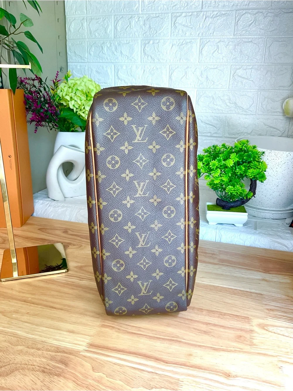 ✅LV LARGE DEAUVILLE HANDBAG AUTHENTIC LOUIS VUITTON
